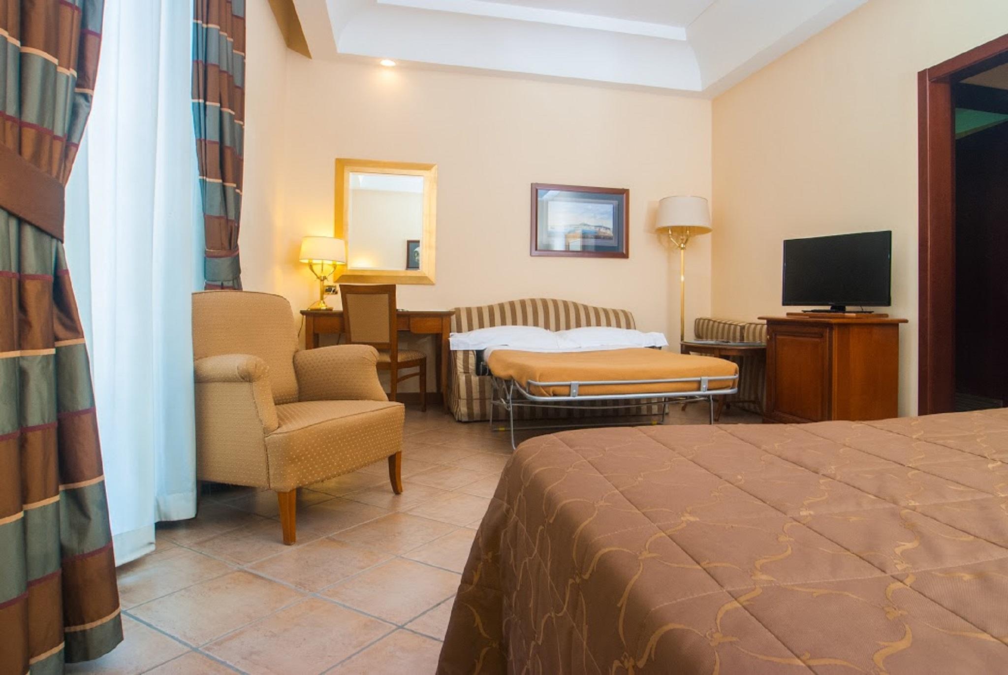 Le Cheminee Business Hotel Napoli Екстер'єр фото