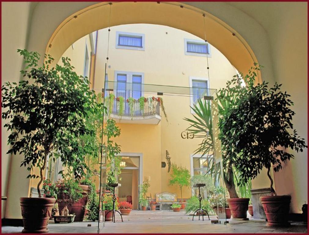 Le Cheminee Business Hotel Napoli Екстер'єр фото