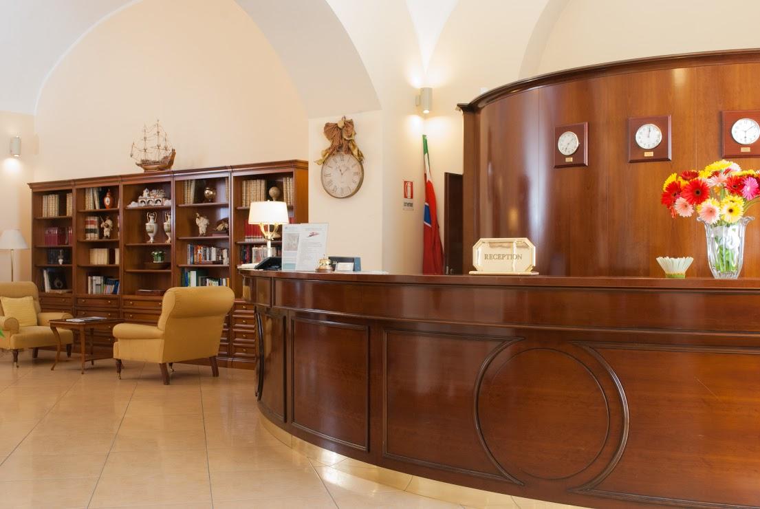 Le Cheminee Business Hotel Napoli Екстер'єр фото