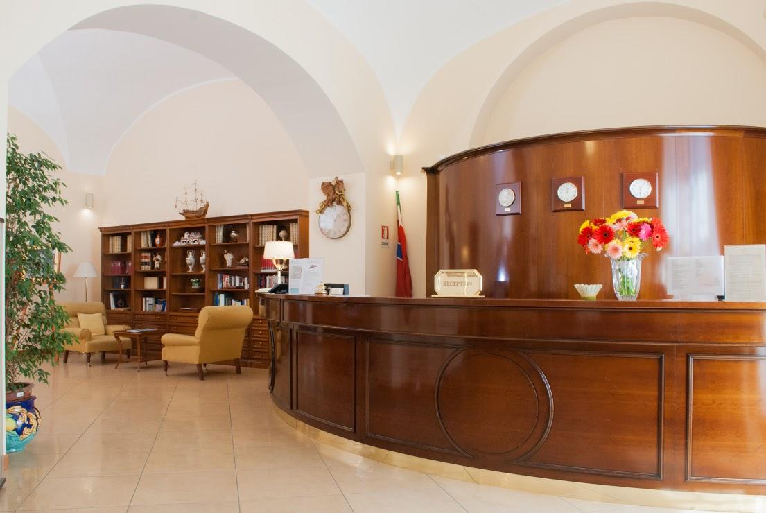 Le Cheminee Business Hotel Napoli Екстер'єр фото
