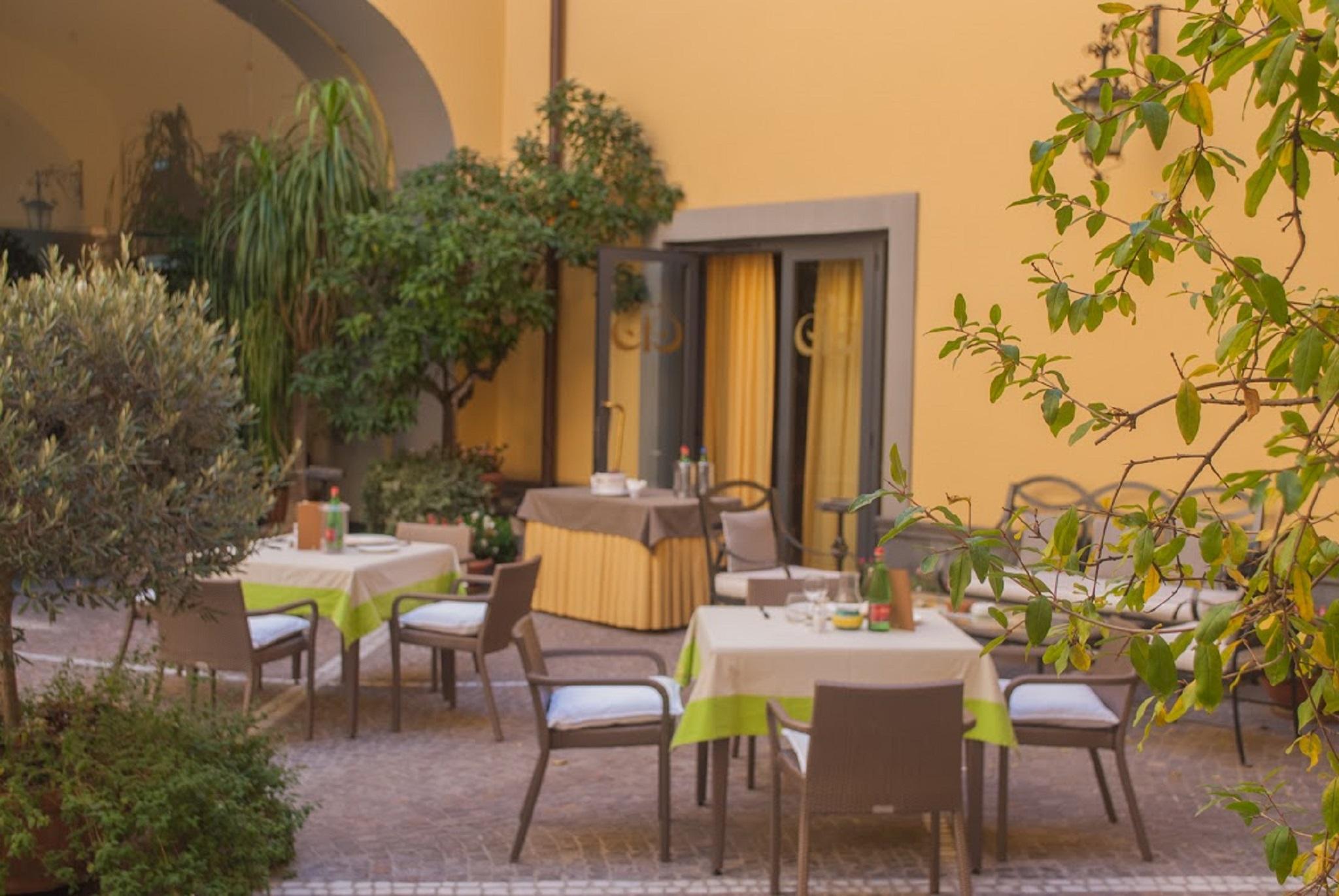Le Cheminee Business Hotel Napoli Екстер'єр фото