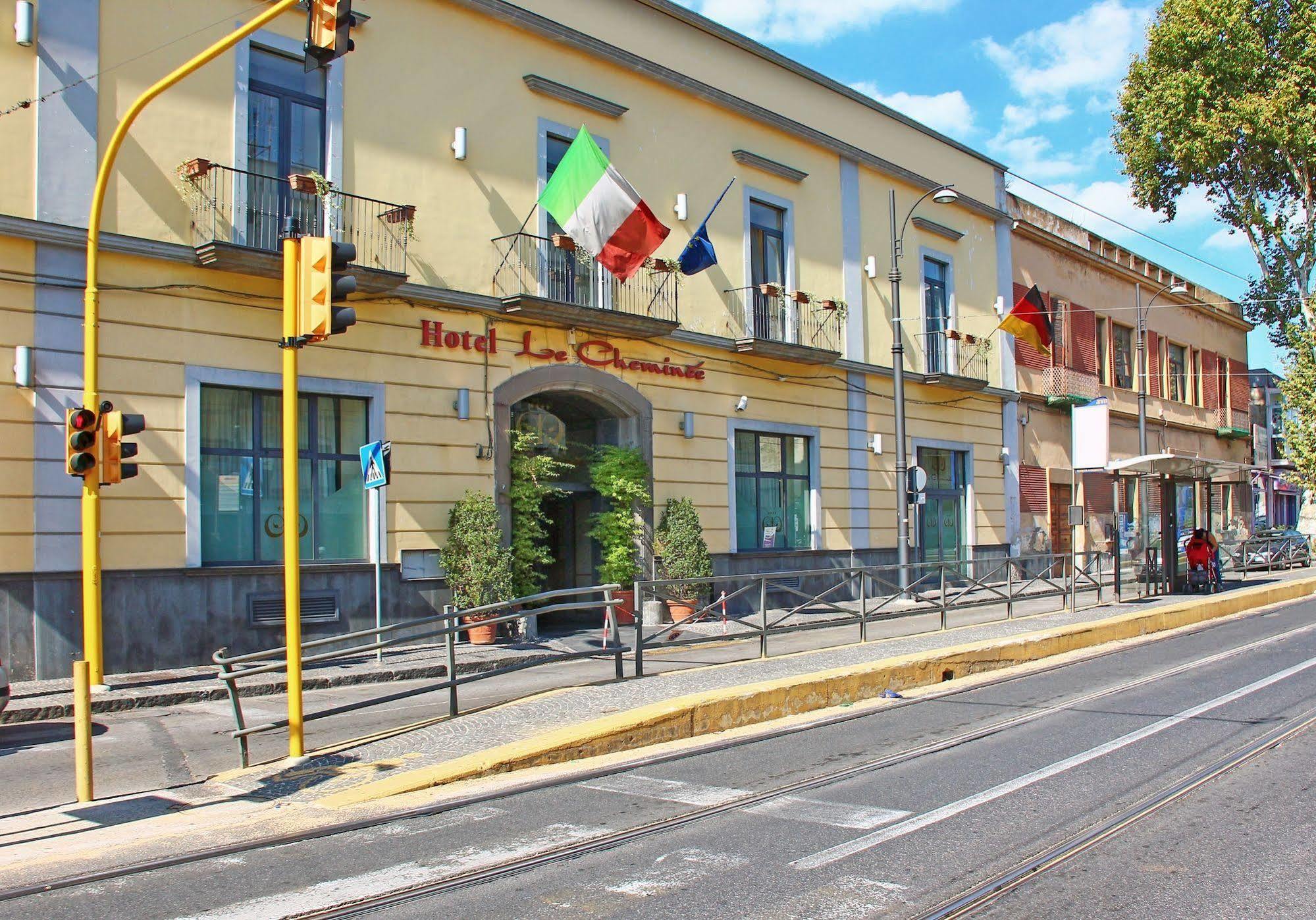 Le Cheminee Business Hotel Napoli Екстер'єр фото