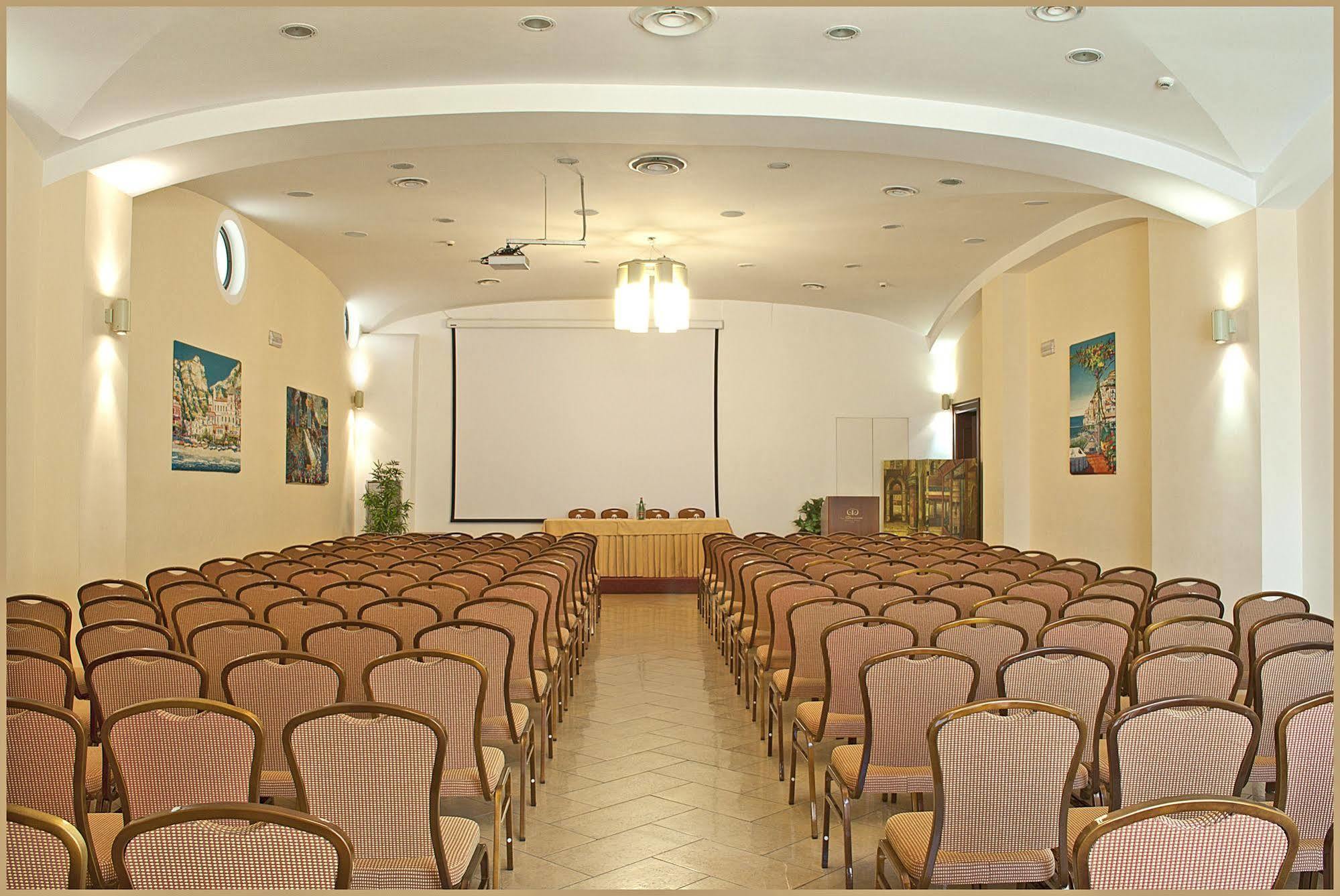 Le Cheminee Business Hotel Napoli Екстер'єр фото